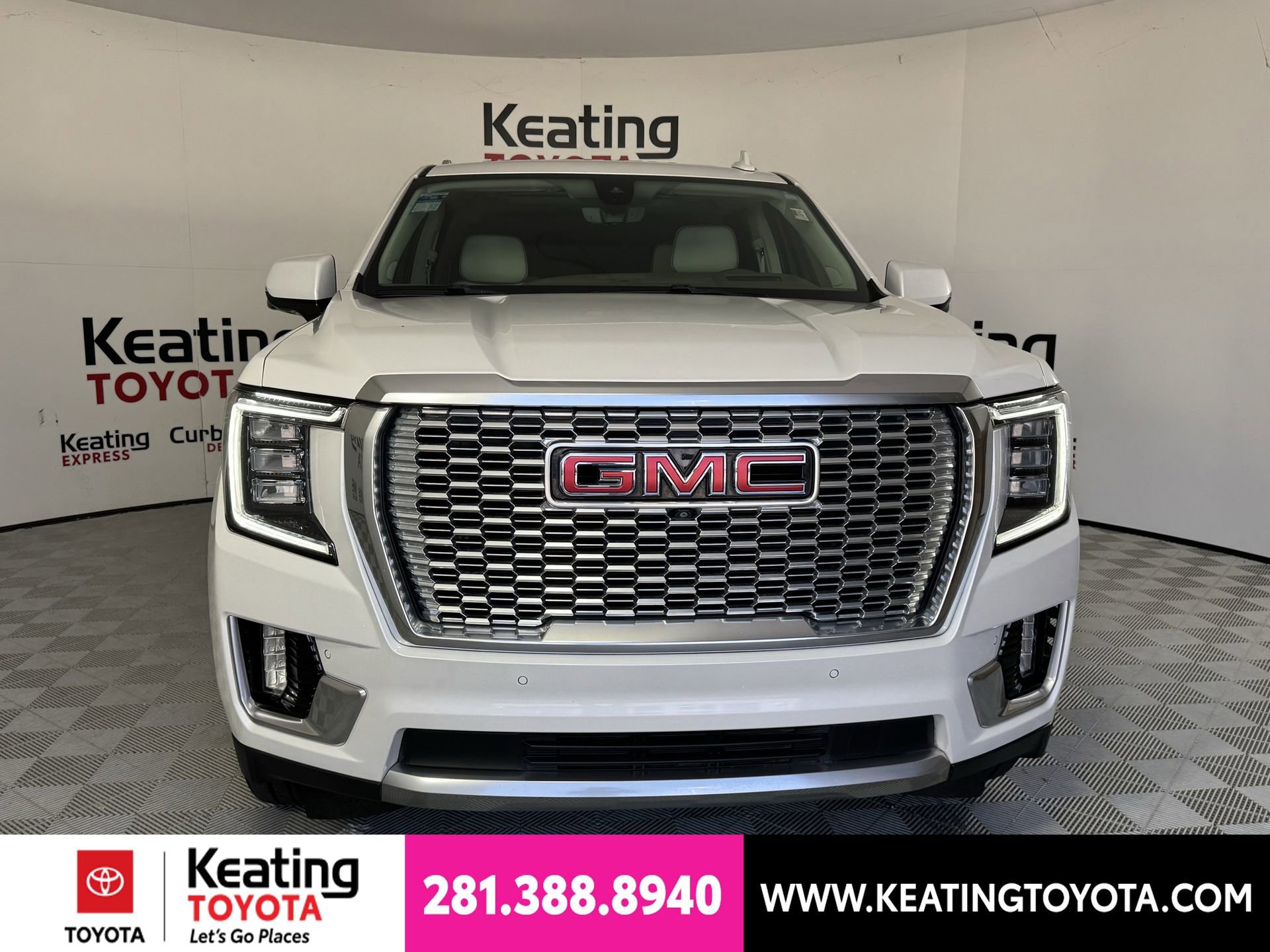 Used 2021 GMC Yukon Denali w/ Denali Premium Package AWD/4WD image 10