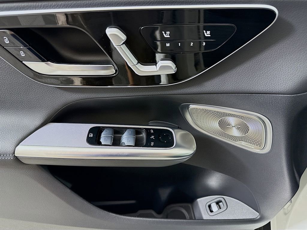 Used 2026 Mercedes-Benz GLC 300 4MATIC image 18