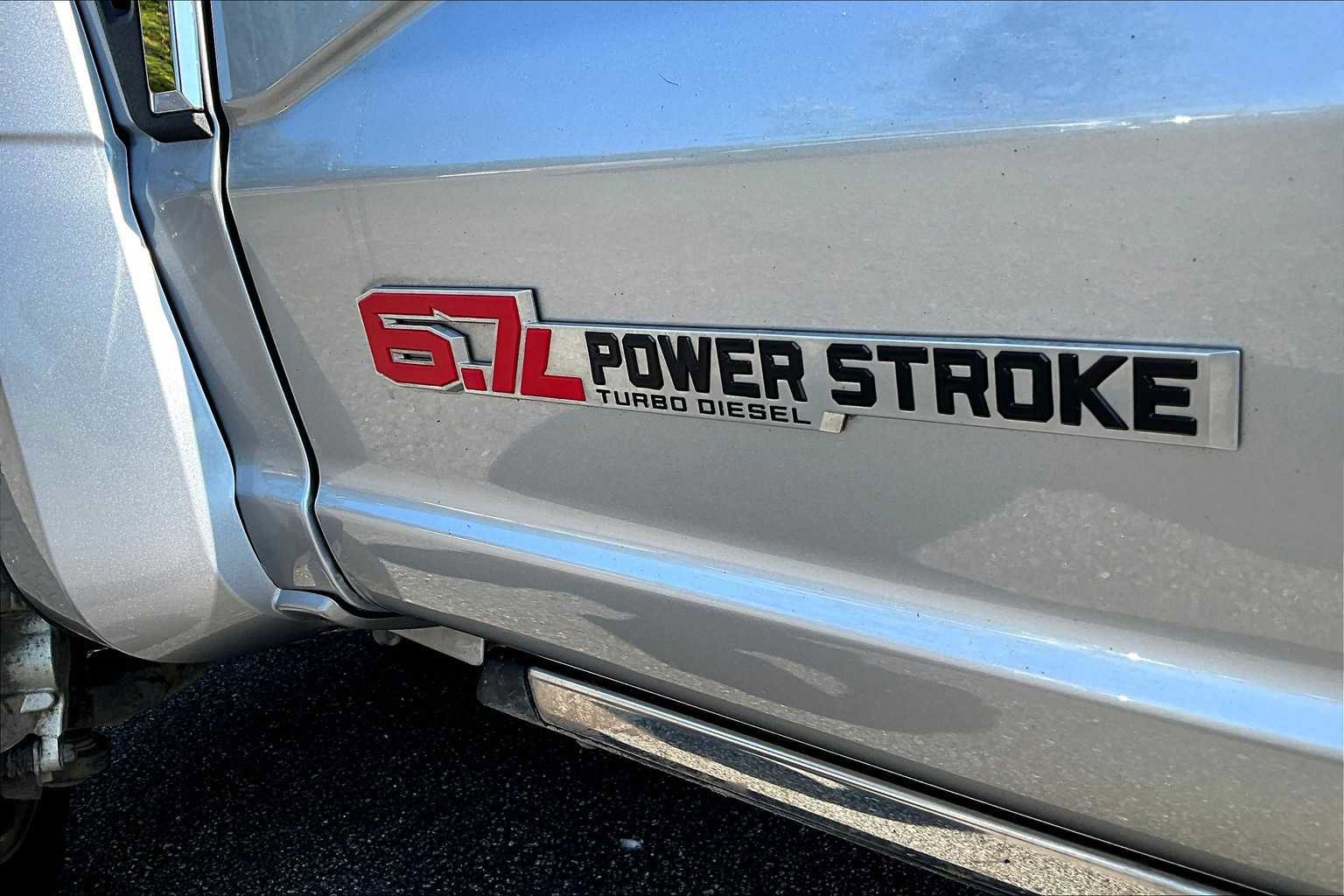 Used 2024 Ford F450 Limited image 12