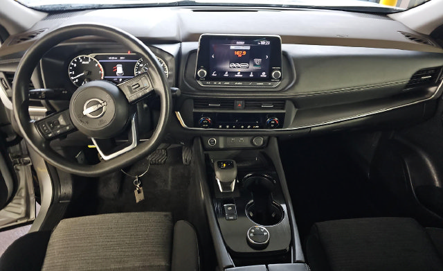 Used 2023 Nissan Rogue SV AWD/4WD image 7