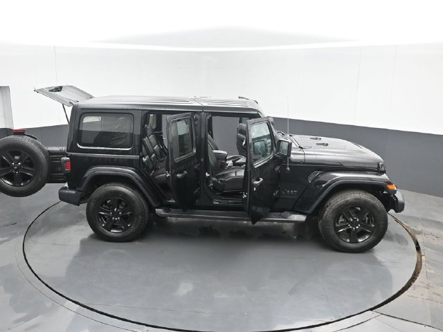 Used 2020 Jeep Wrangler Unlimited Sahara AWD/4WD image 43