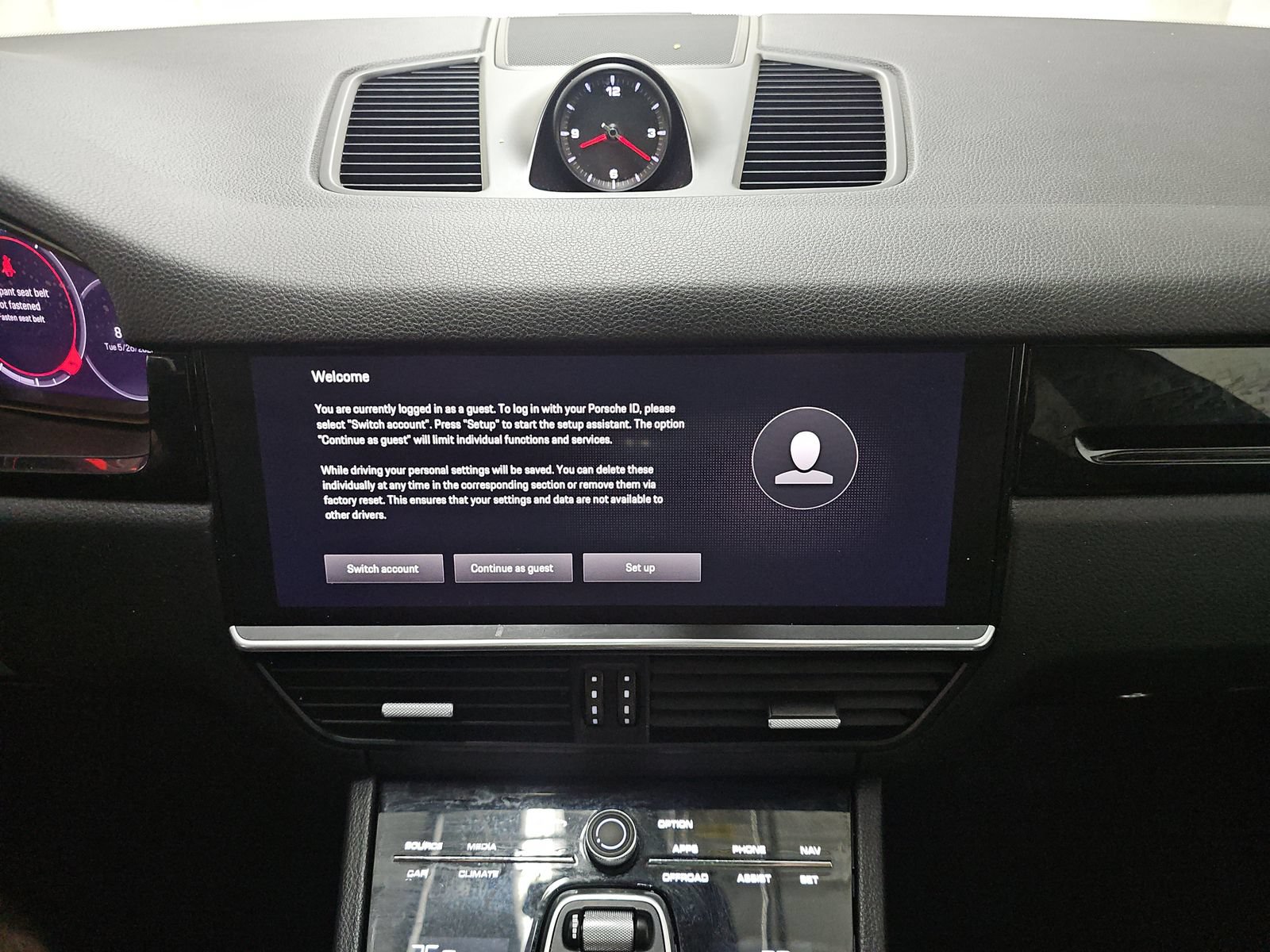 Used 2023 Porsche Cayenne AWD/4WD image 15