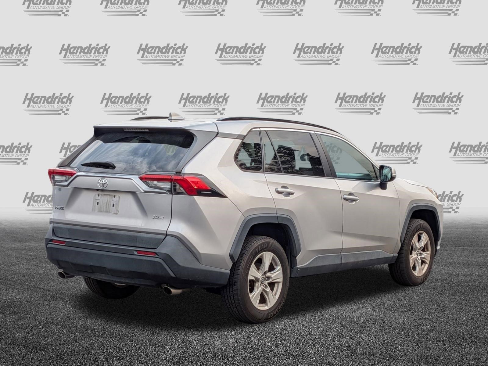 Used 2020 Toyota RAV4 XLE image 9