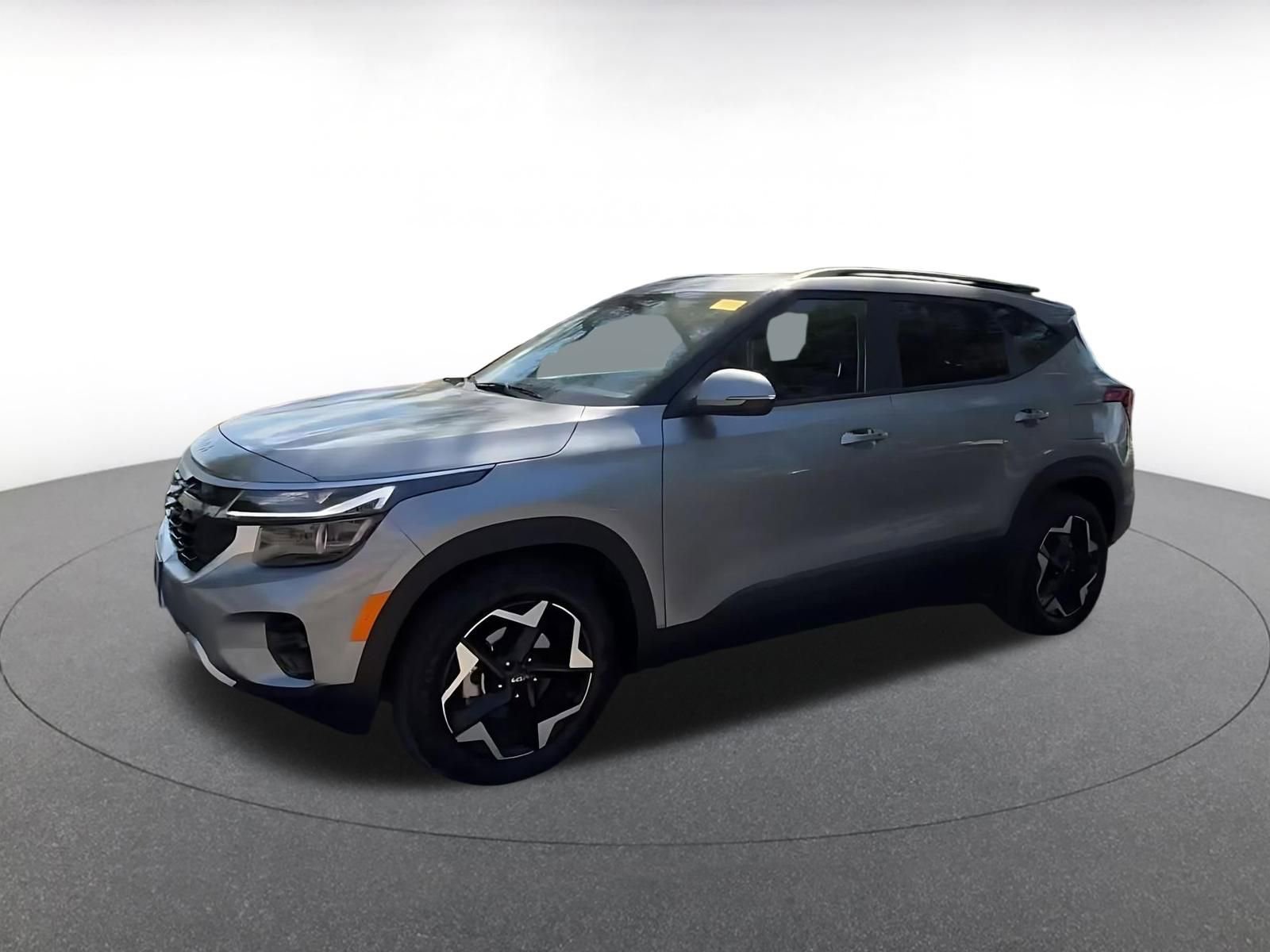 Used 2025 Kia Seltos S image 7