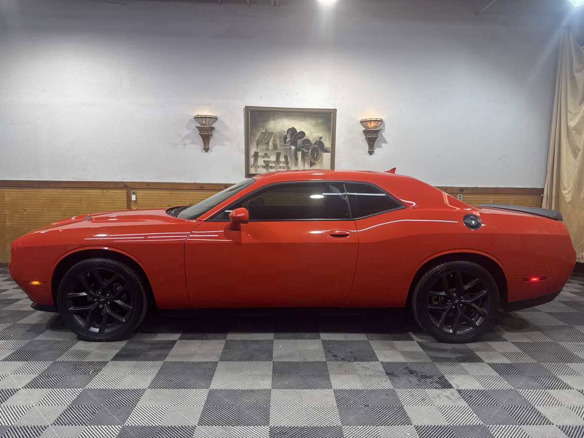 Used 2022 Dodge Challenger SXT w/ Blacktop Package image 2