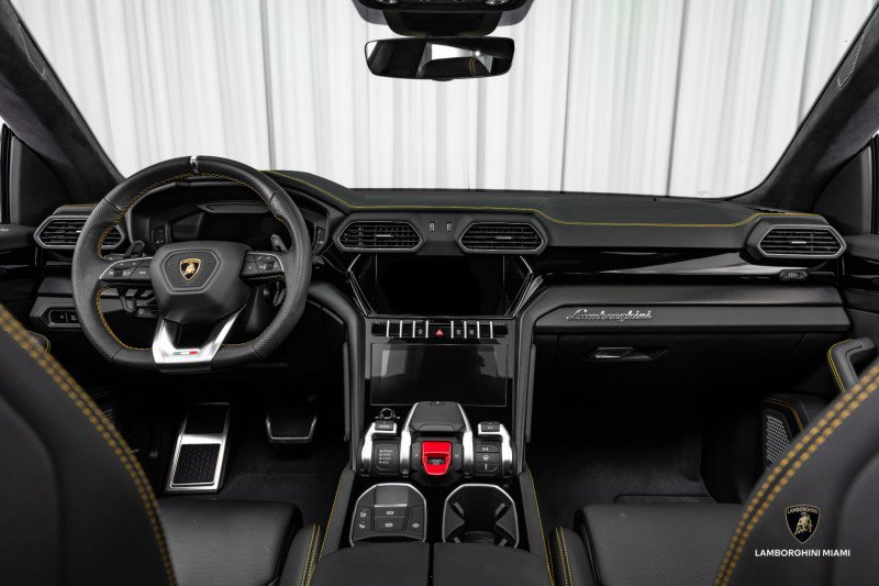 Used 2024 Lamborghini Urus S image 34