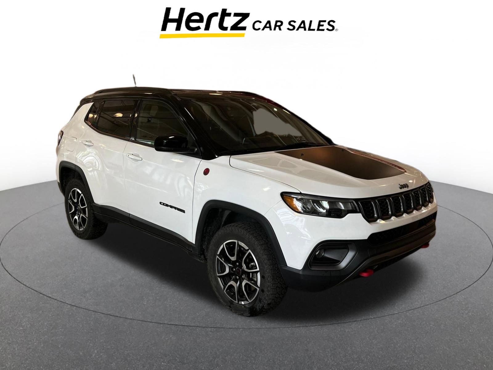 Used 2025 Jeep Compass Trailhawk AWD/4WD image 1