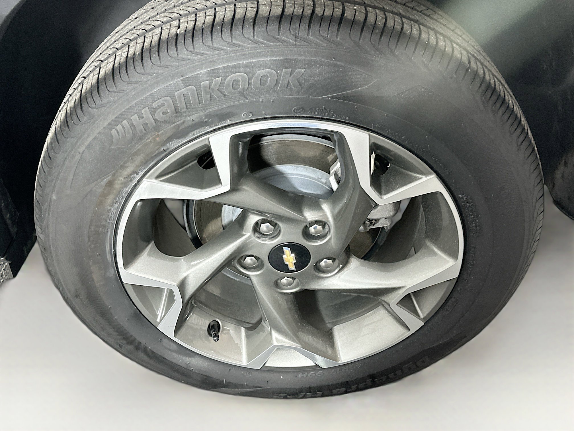 Used 2025 Chevrolet Trax LT w/ LT Convenience Package image 11