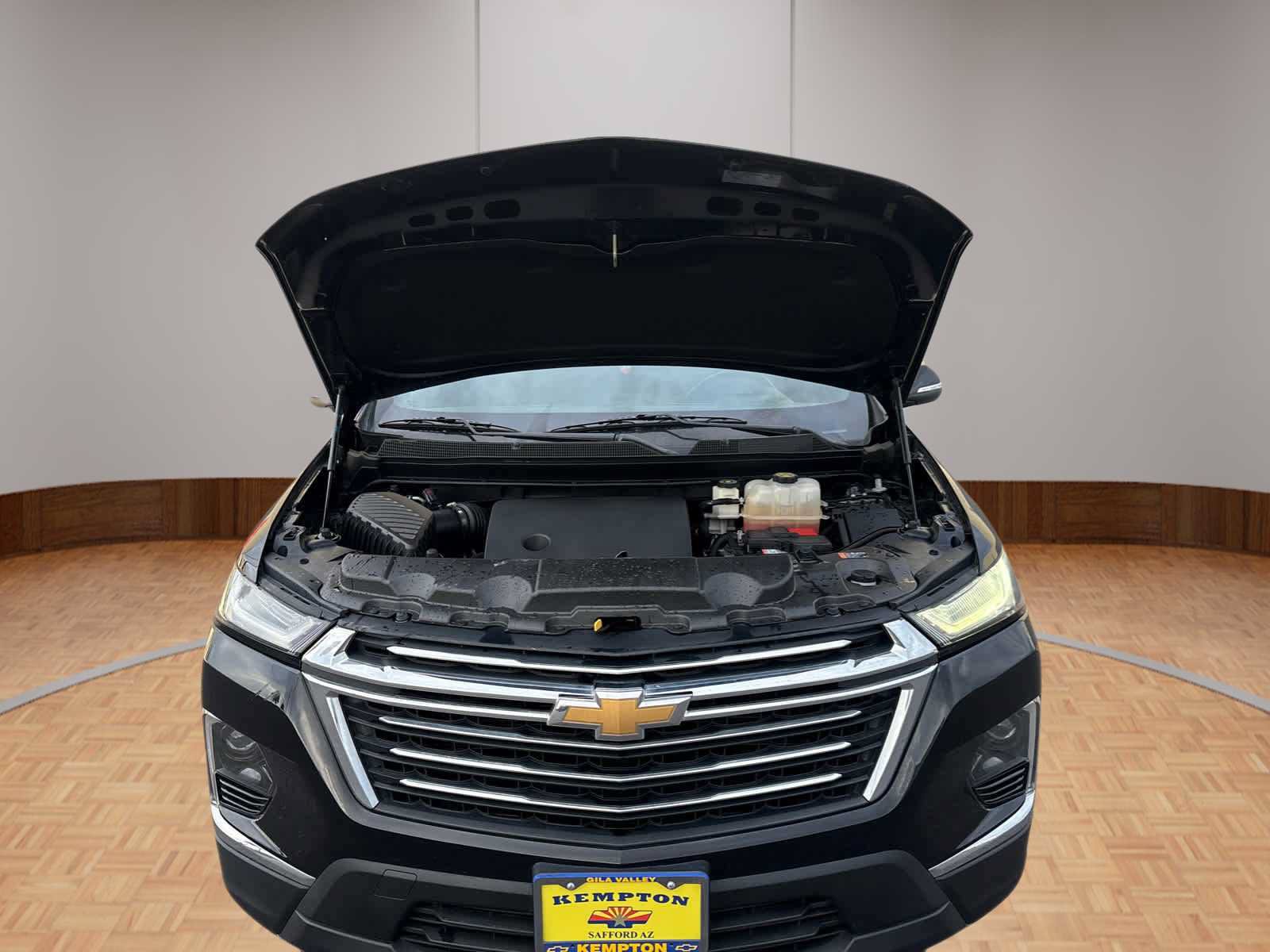 Used 2023 Chevrolet Traverse LT FWD image 18