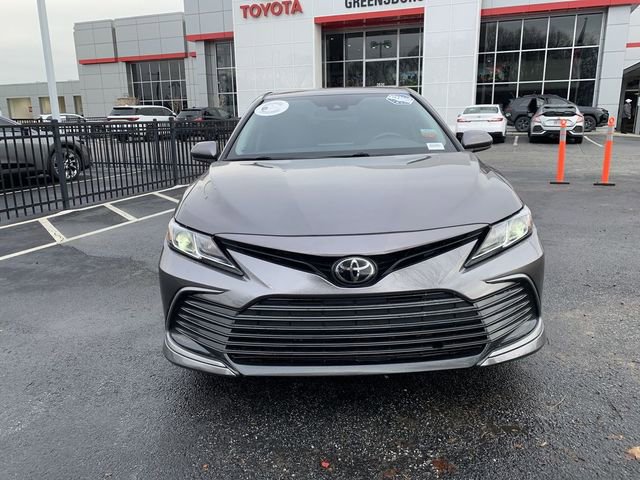Used 2023 Toyota Camry LE image 3