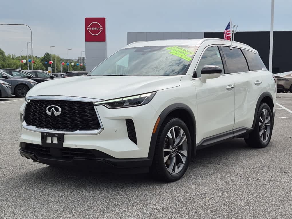 Used 2023 INFINITI QX60 Luxe w/ Cargo Package AWD/4WD image 1