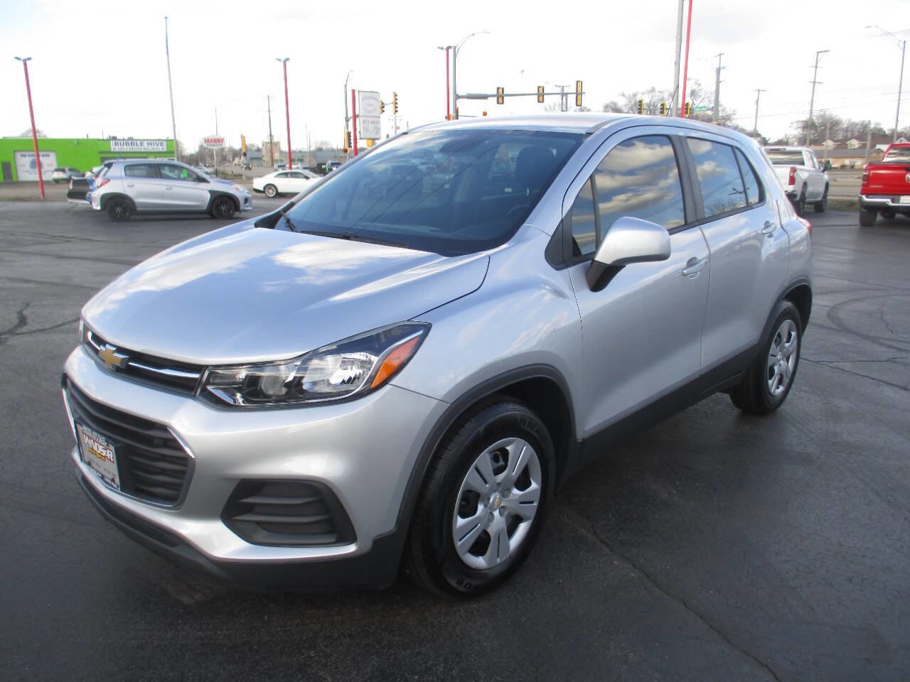 Used 2018 Chevrolet Trax LS FWD image 1