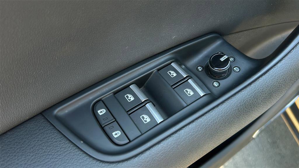 Used 2019 Audi Q8 Premium Plus w/ Premium Plus image 10