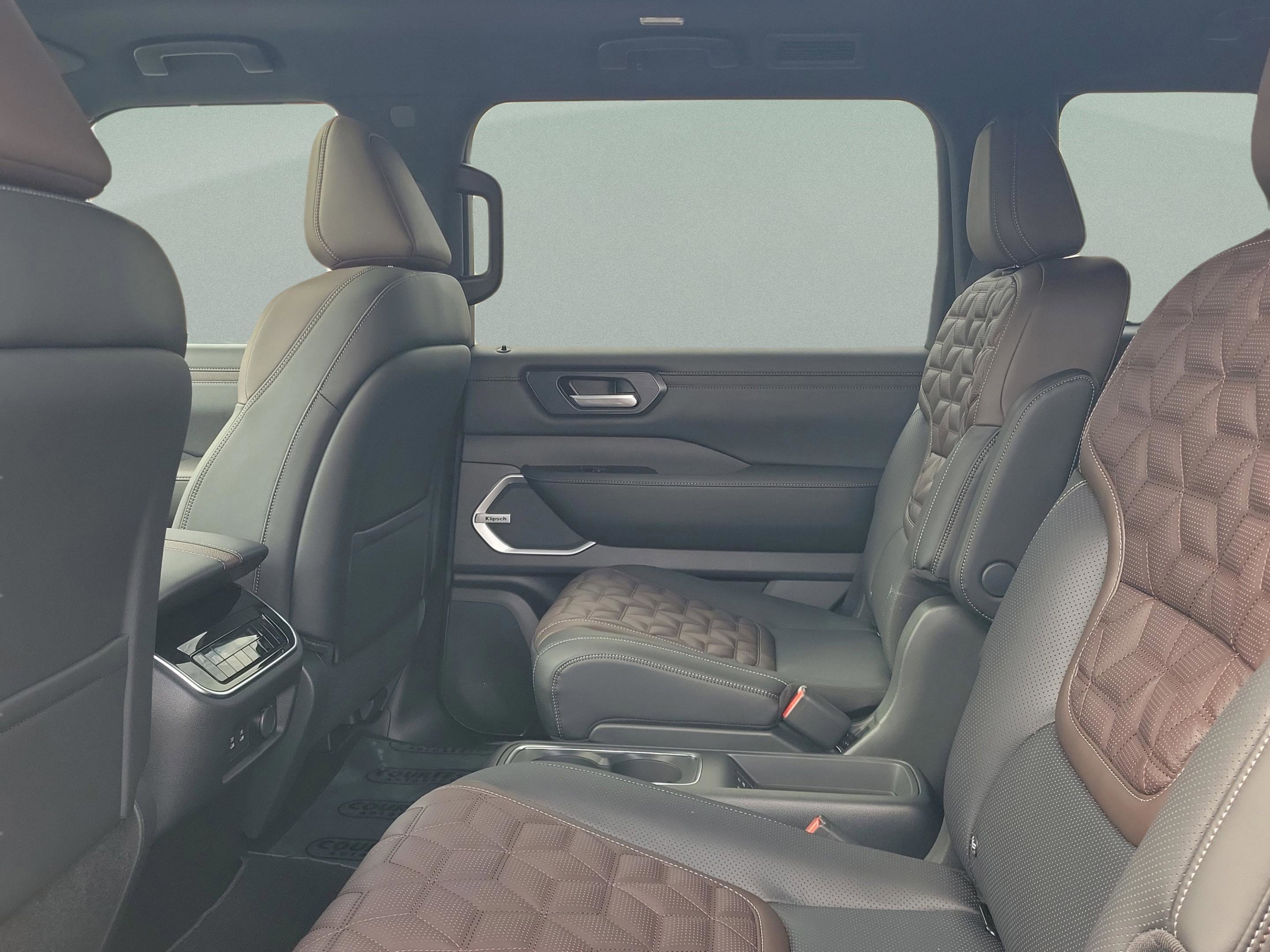 New 2026 Nissan Armada Platinum Reserve image 13