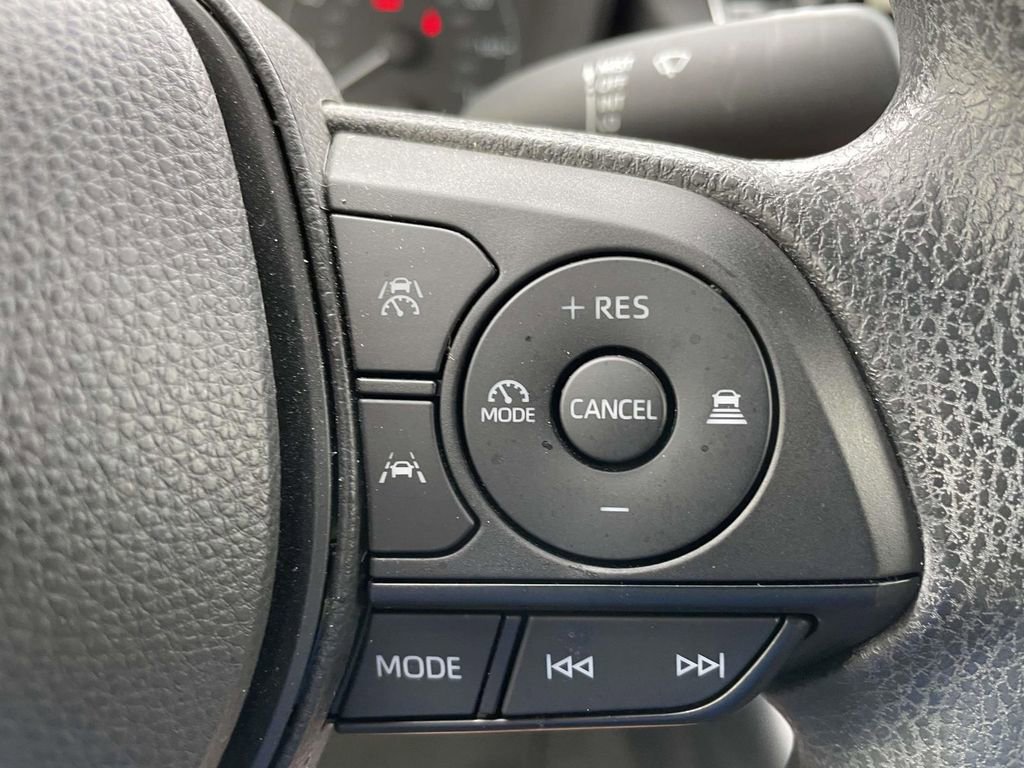 Used 2024 Toyota Corolla LE image 30