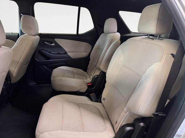 Used 2022 Chevrolet Traverse LT image 21