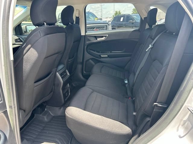 Used 2018 Ford Edge SEL w/ Ford Safe & Smart Package FWD image 19
