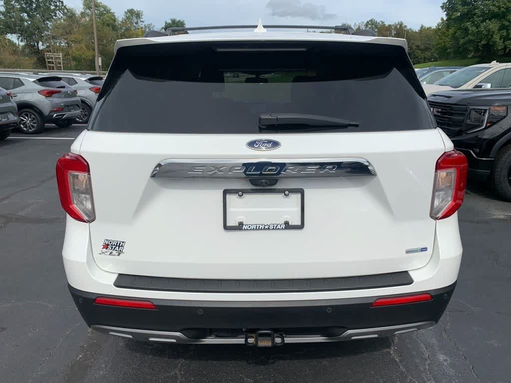Used 2020 Ford Explorer XLT w/ Equipment Group 202A AWD/4WD image 4