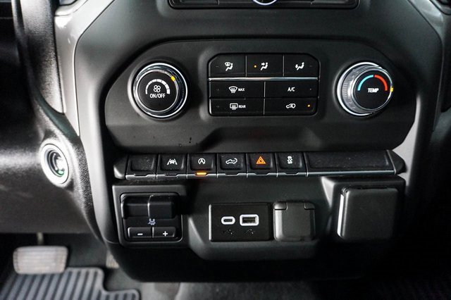 Used 2024 Chevrolet Silverado 1500 Custom image 16