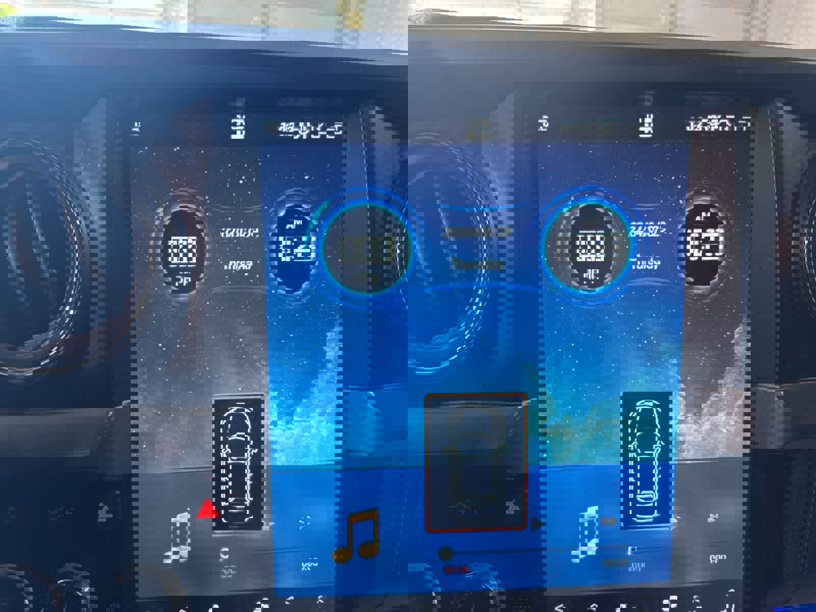 Used 2018 Toyota Tacoma TRD Off-Road w/ Technology Package image 17