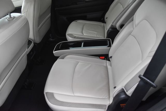 Used 2023 Nissan Pathfinder SL w/ SL Premium Package image 16