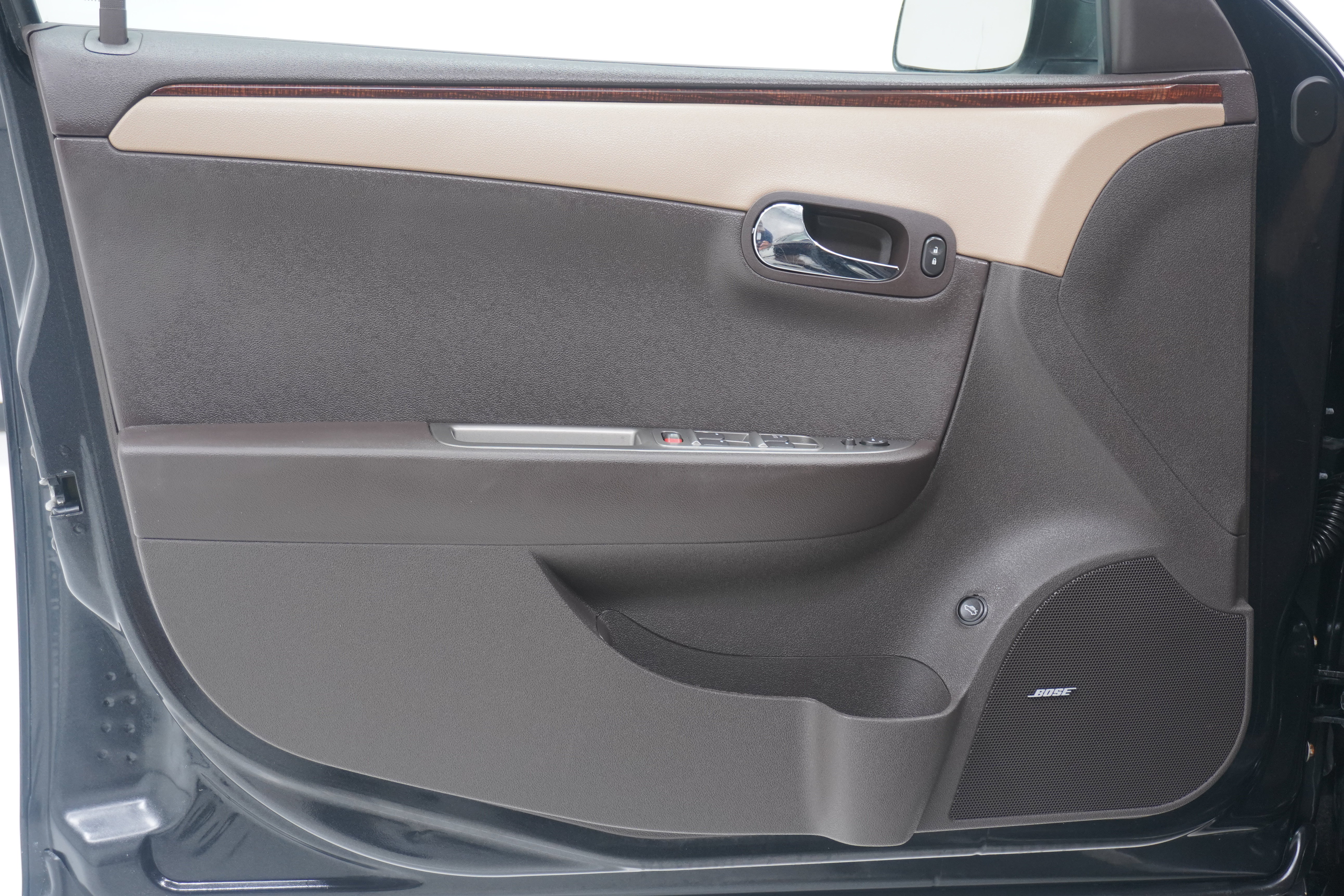 Used 2012 Chevrolet Malibu LTZ FWD image 13