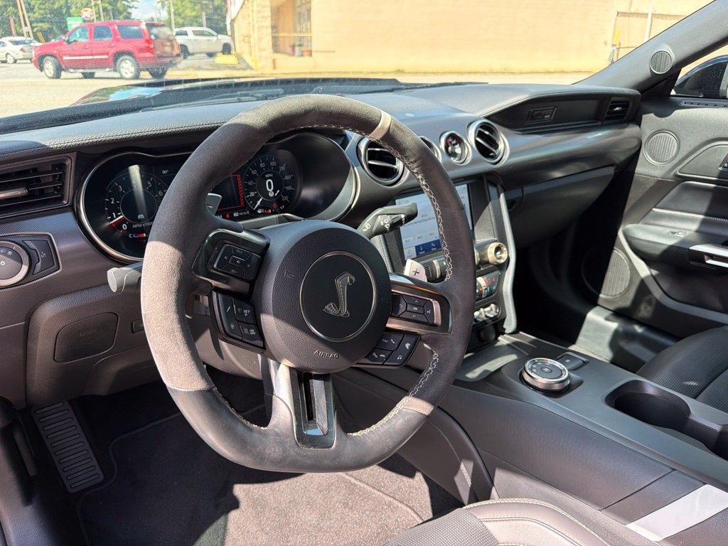 Used 2021 Ford Mustang Shelby GT500 w/ Technology Package RWD image 17