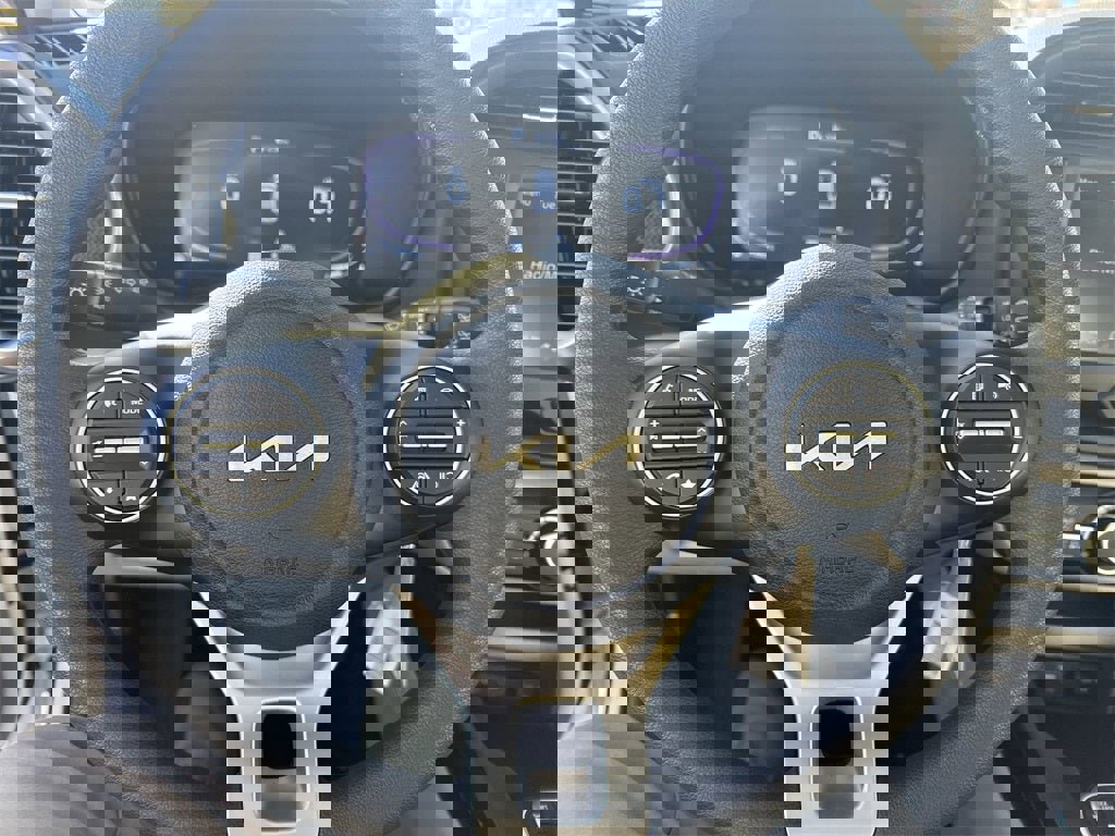 New 2025 Kia Soul LX image 15