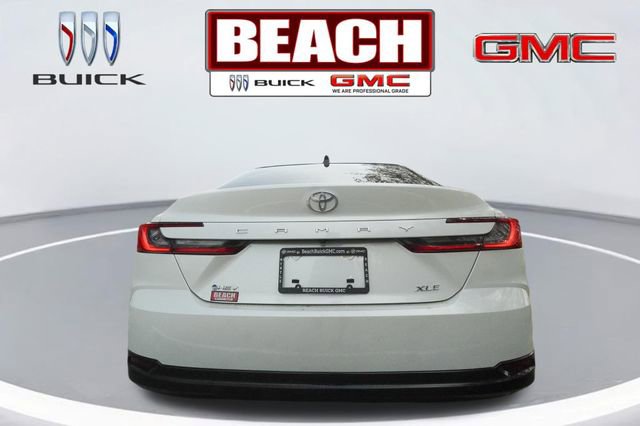 Used 2025 Toyota Camry XLE image 4