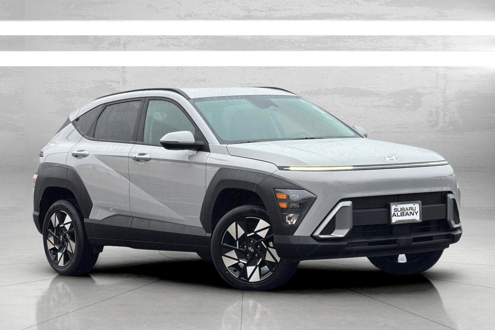 Used 2025 Hyundai Kona SEL AWD/4WD image 2
