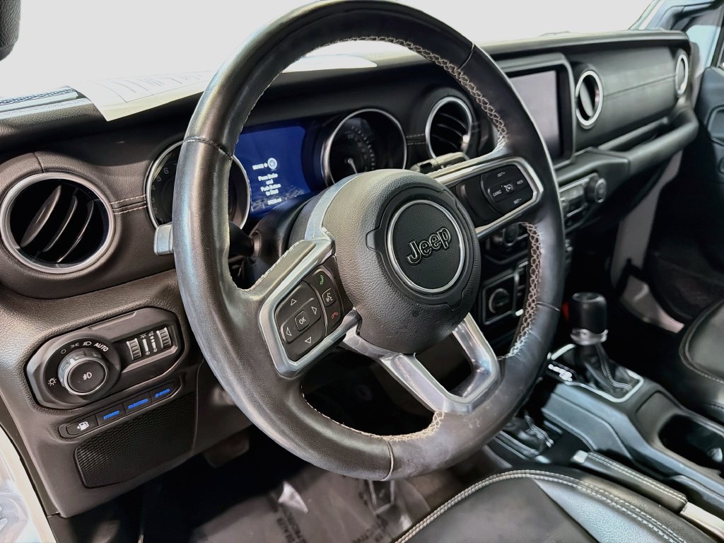 Used 2022 Jeep Wrangler Unlimited Sahara w/ Cold Weather Group AWD/4WD image 11