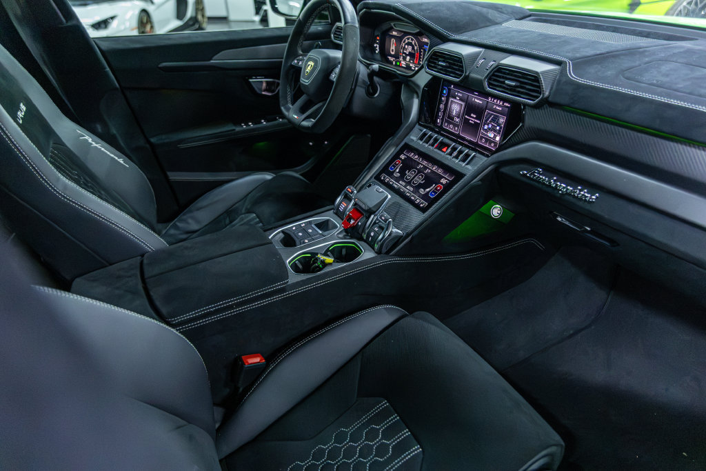 Used 2023 Lamborghini Urus Performante AWD/4WD image 68