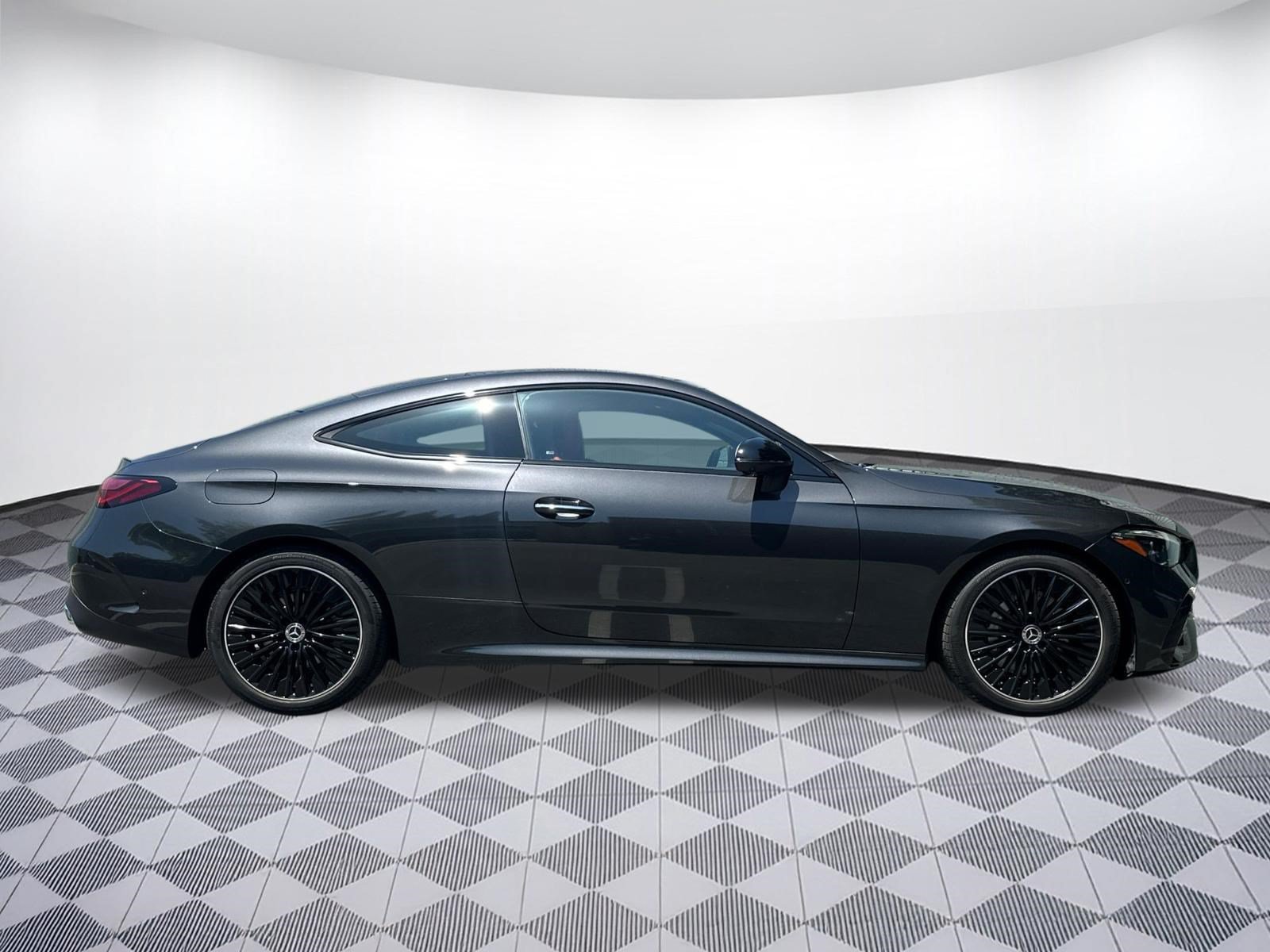 Used 2026 Mercedes-Benz CLE 300 4MATIC Coupe image 7