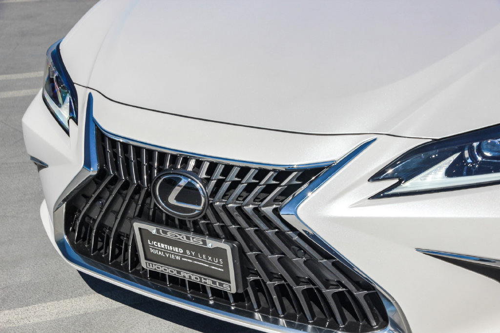 Certified 2024 Lexus ES 350 w/ Premium Package FWD image 10