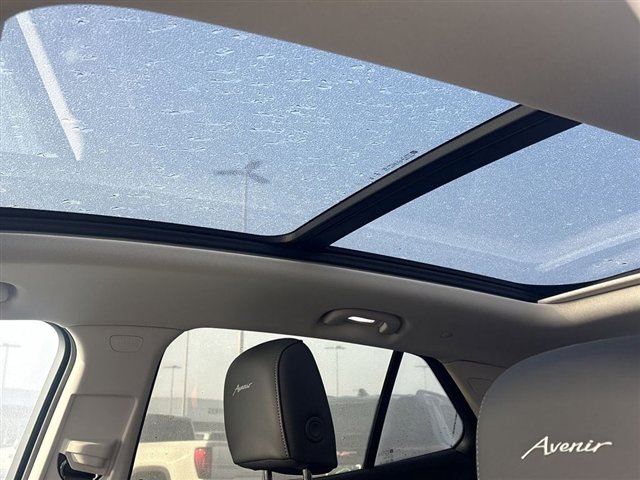 Certified 2025 Buick Envision Avenir image 19