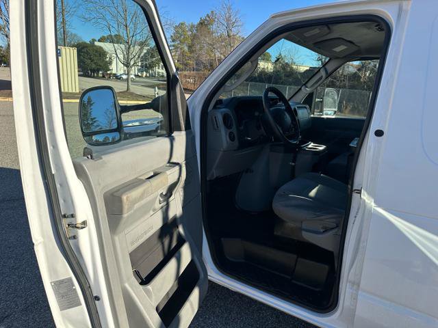 Used 2012 Ford E-250 and Econoline 250 w/ PWR Group image 24