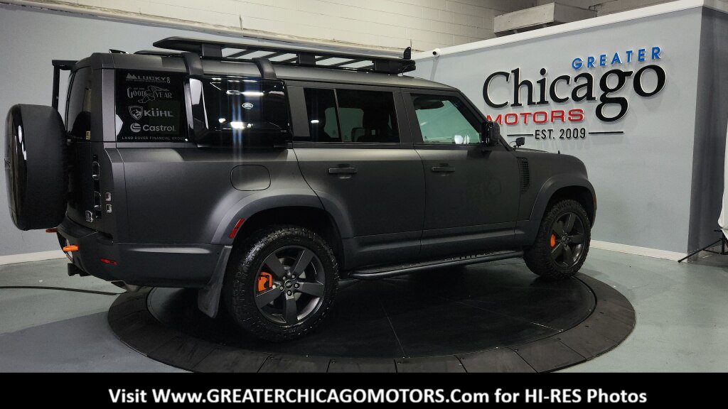 Used 2023 Land Rover Defender 130 SE AWD/4WD image 13