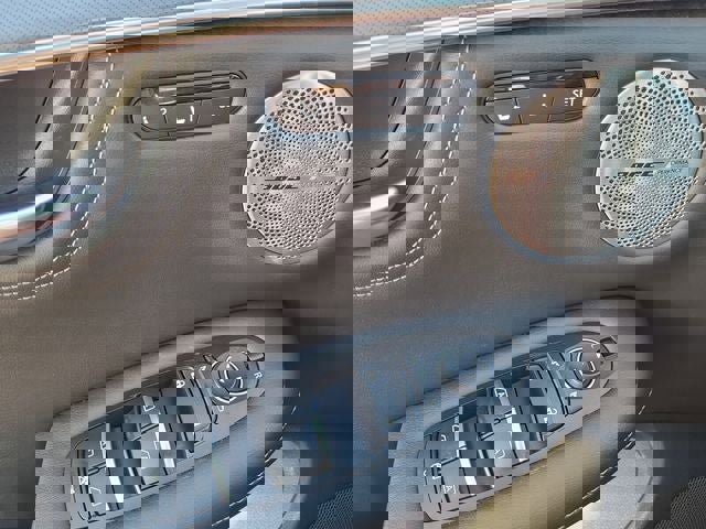 Used 2023 INFINITI QX55 Essential image 30