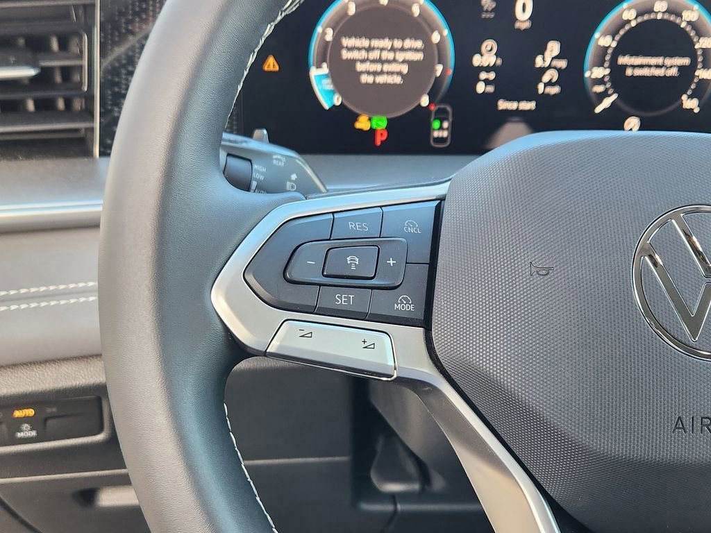 New 2026 Volkswagen Tiguan SE image 9