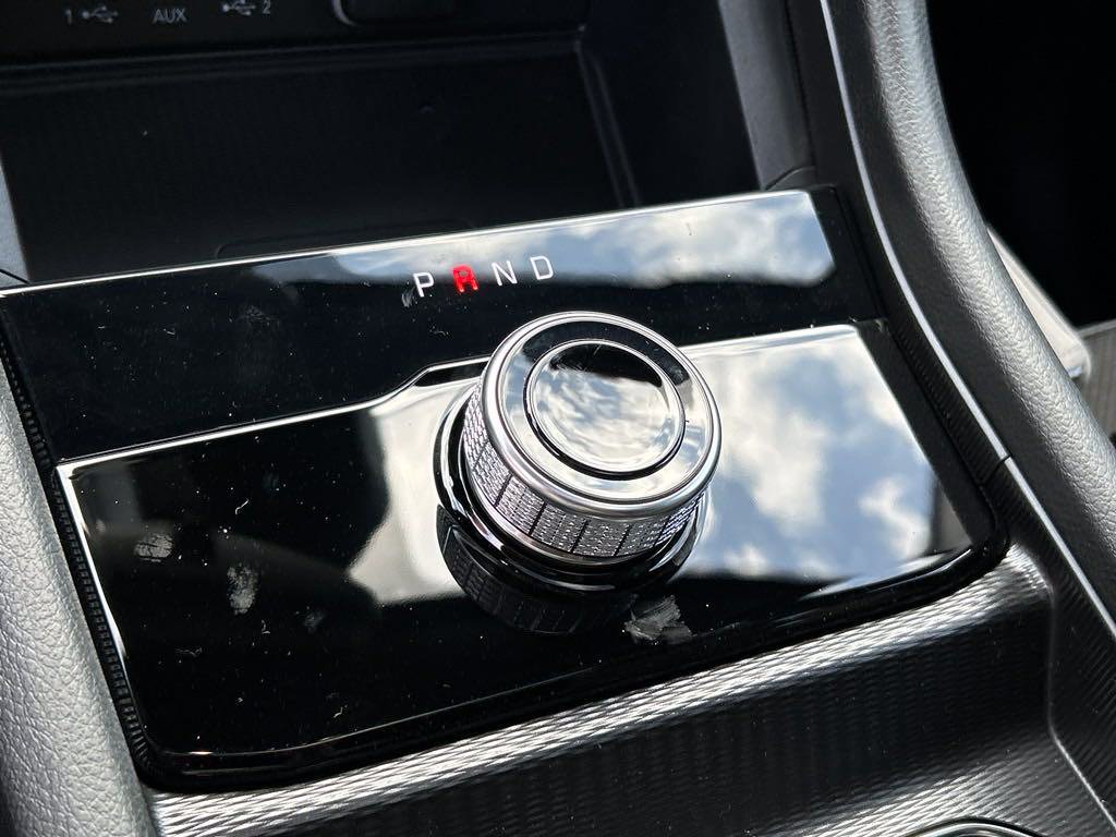 New 2024 Jeep Grand Cherokee Altitude RWD image 15