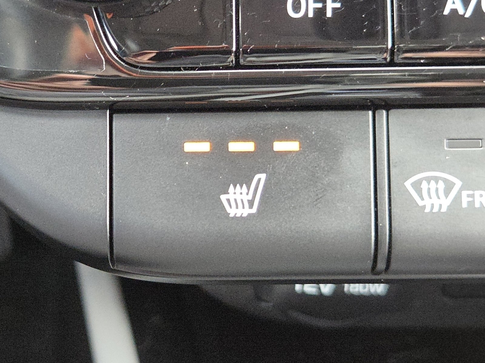 Used 2021 Hyundai Elantra Limited image 5