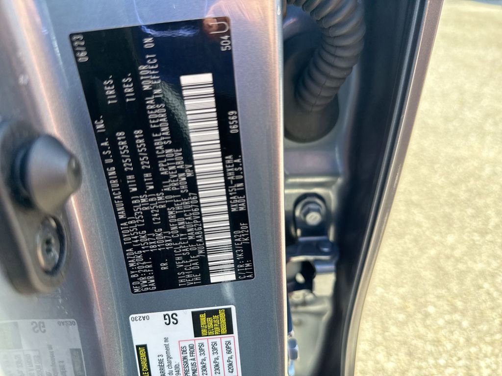 Used 2023 Toyota Corolla Cross XLE image 25