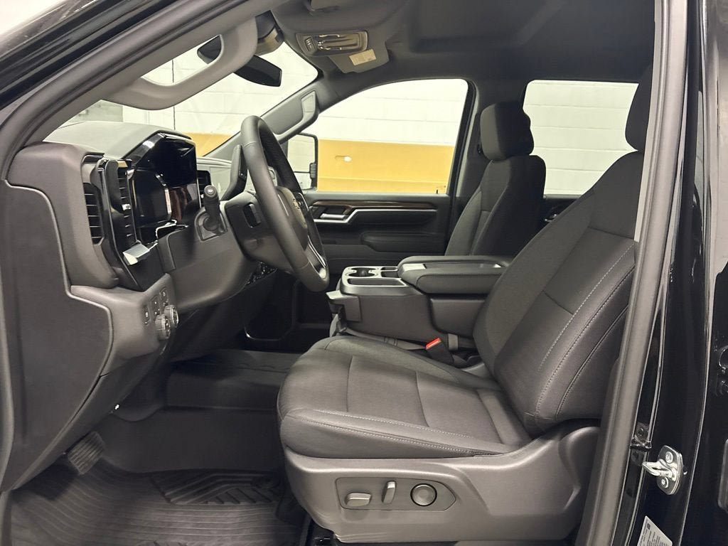 New 2026 Chevrolet Silverado 2500 LT AWD/4WD image 18