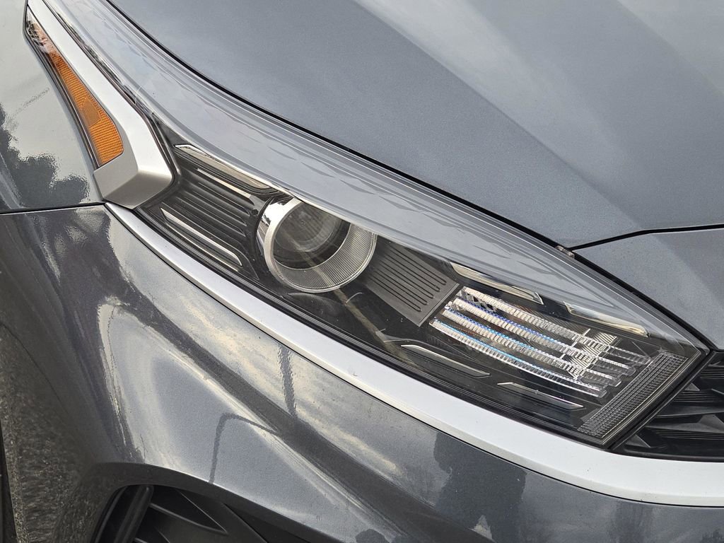 Certified 2024 Kia Forte LXS image 5