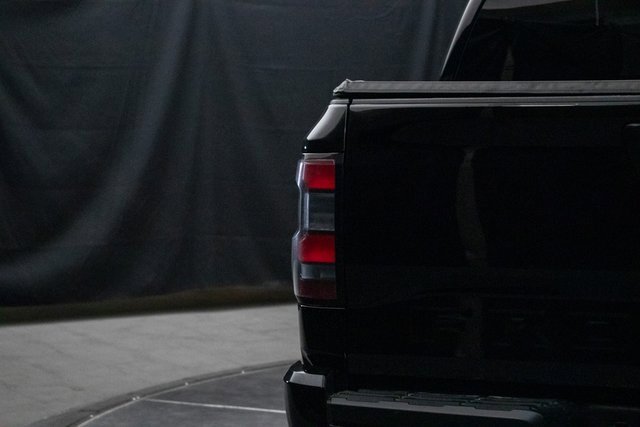 Used 2023 Nissan Frontier PRO-4X image 12