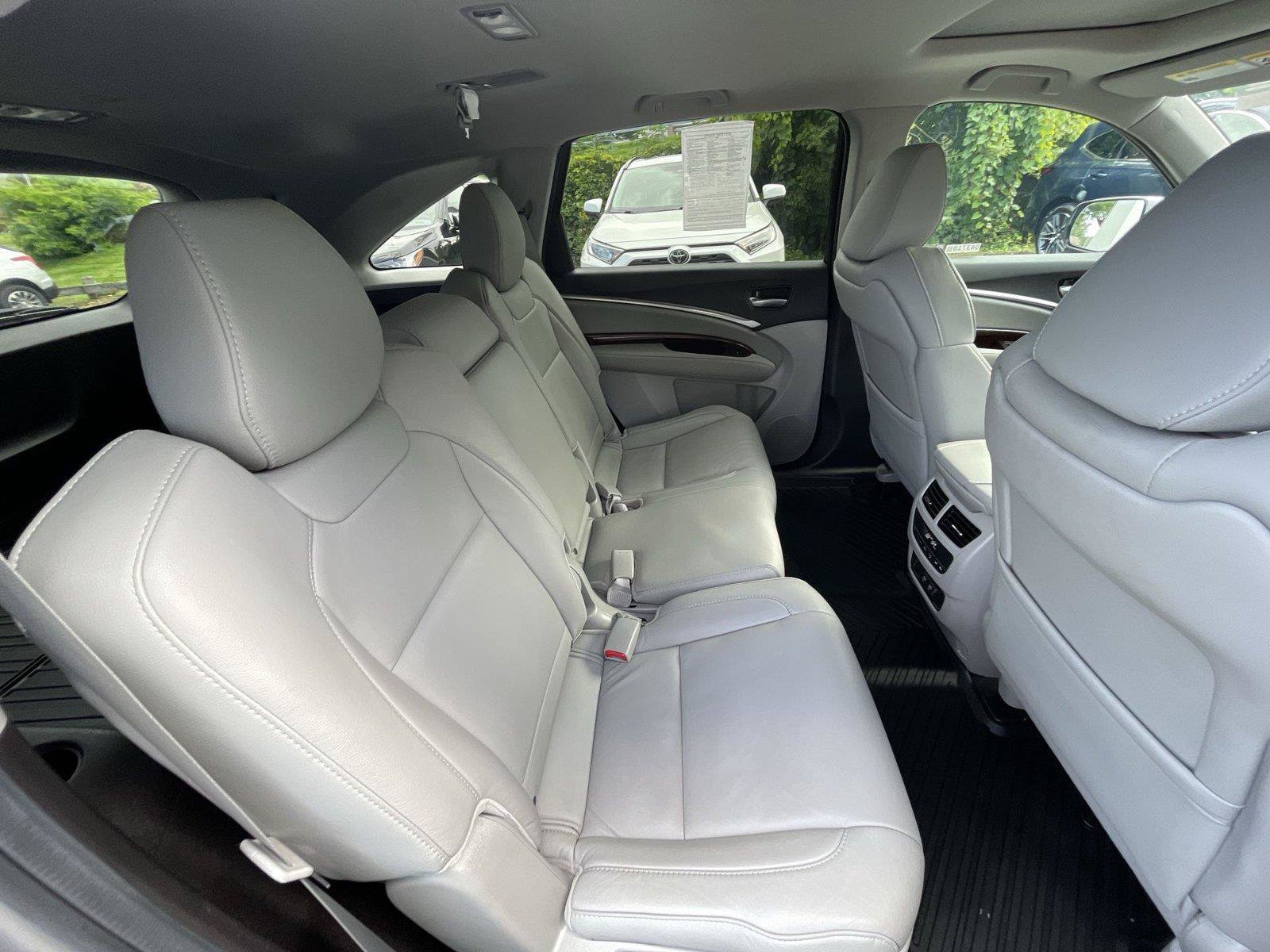 Used 2020 Acura MDX SH-AWD image 22