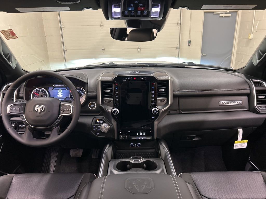 New 2026 RAM 1500 Laramie w/ Laramie Preferred Package AWD/4WD image 18