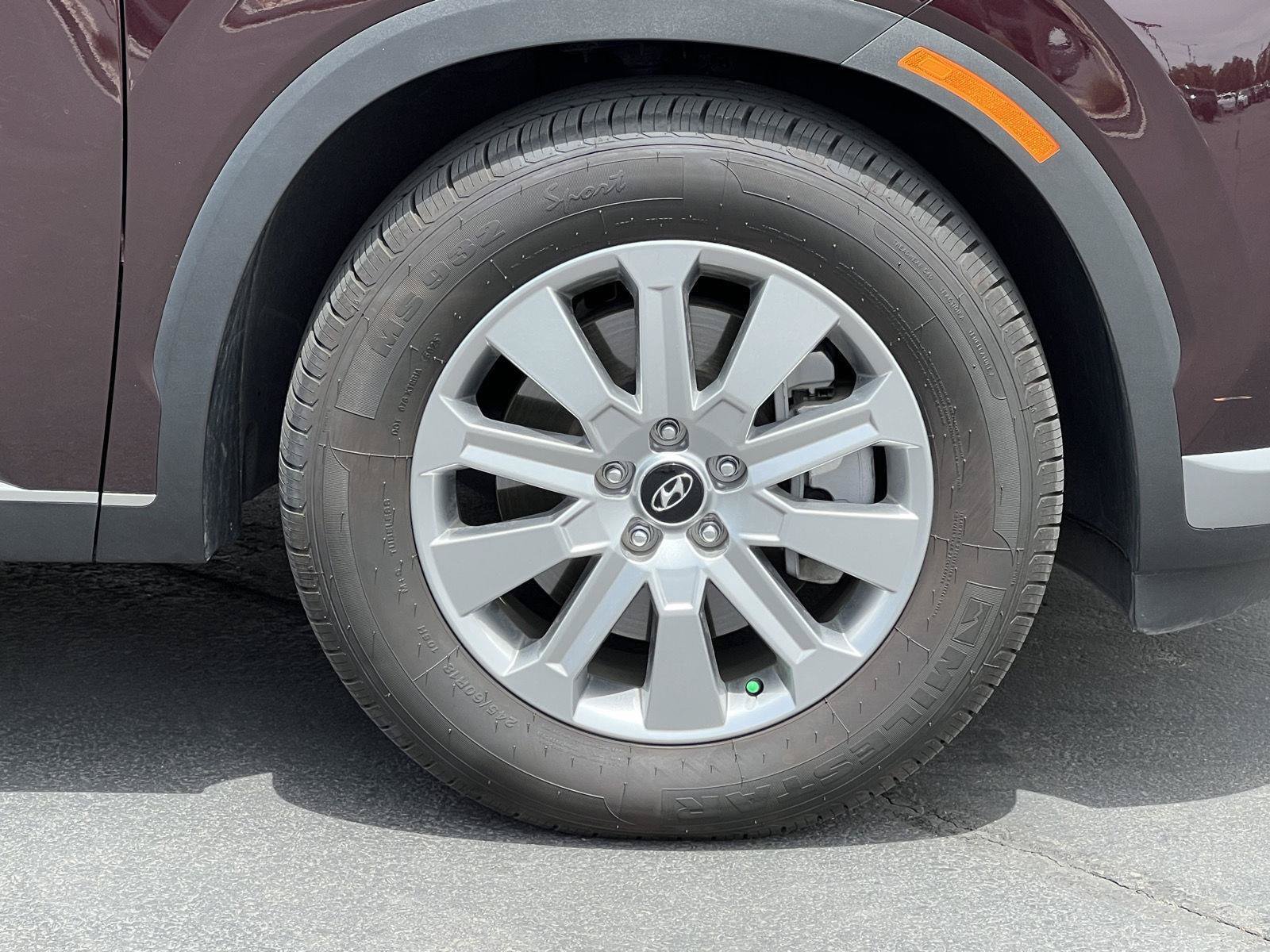 Certified 2023 Hyundai Palisade SE w/ Cargo Package AWD/4WD image 16