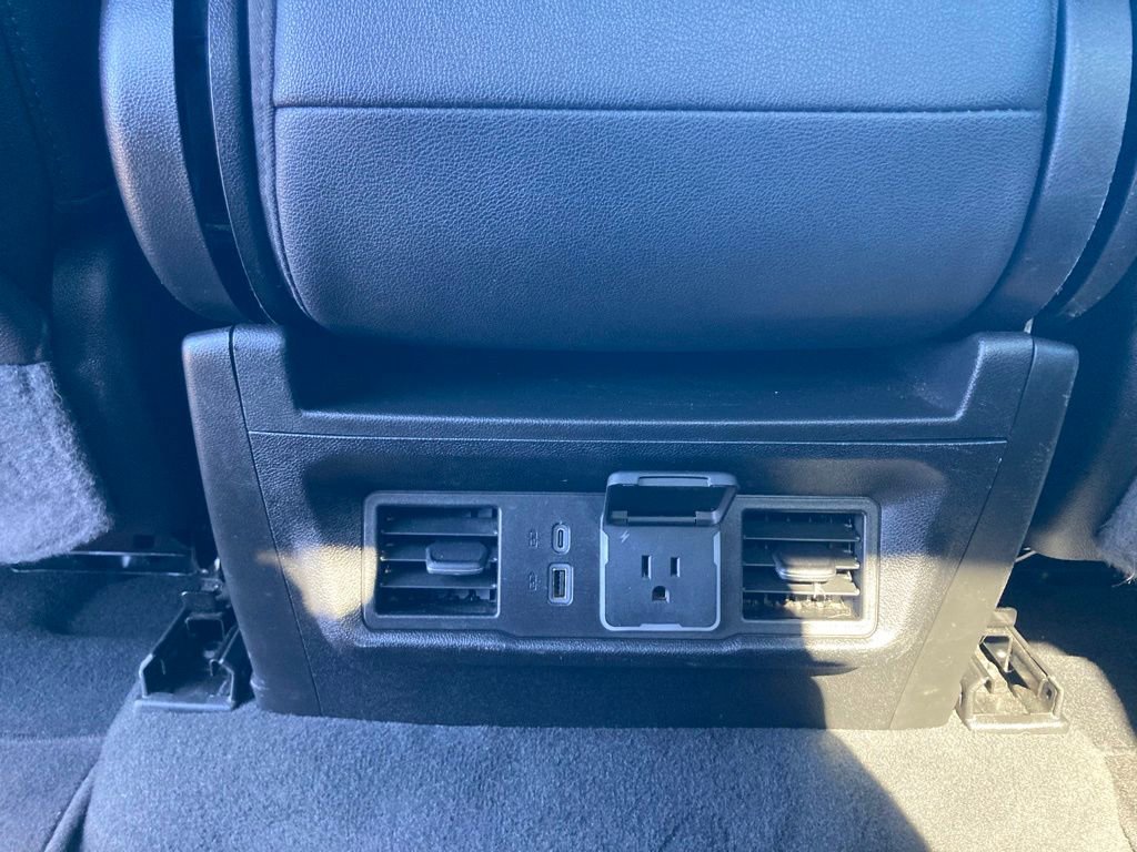 Used 2024 GMC Sierra 1500 SLT image 40