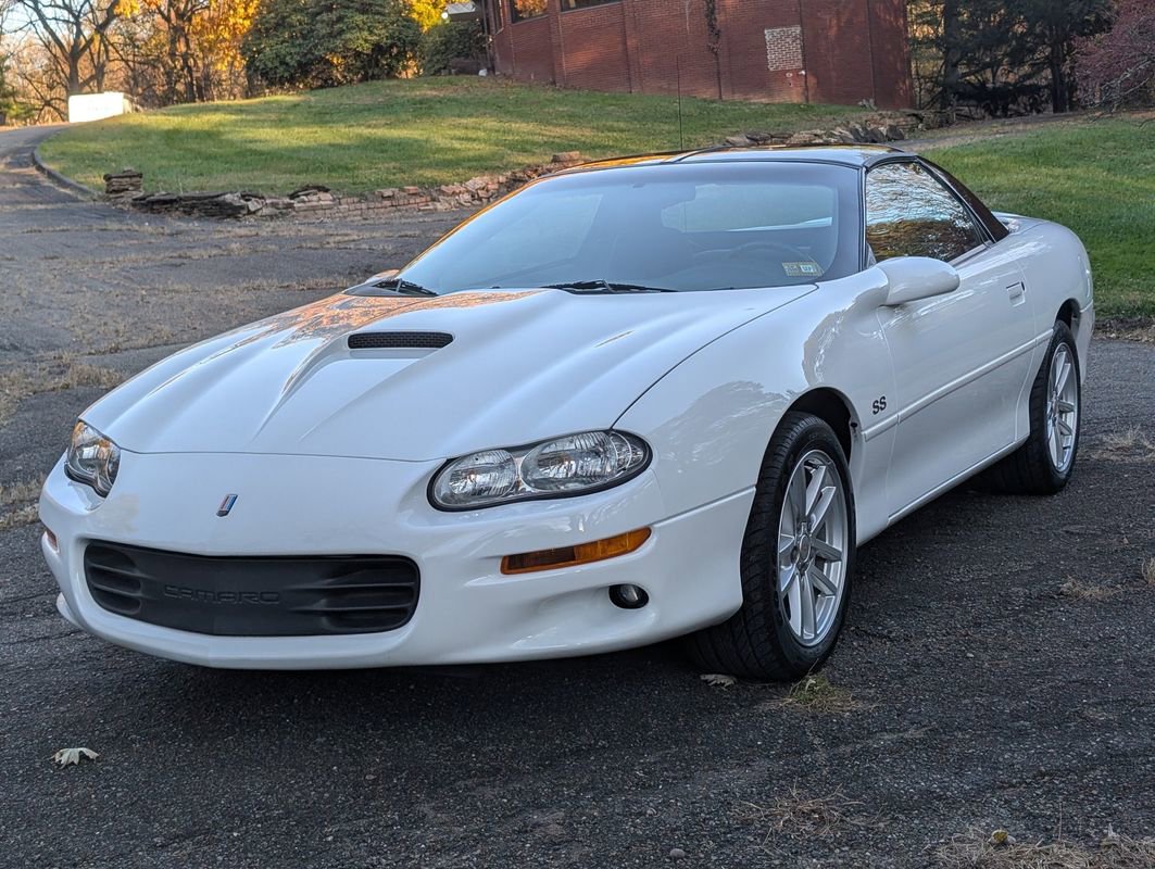 Used 2000 Chevrolet Camaro Z28 w/ SS Performance/Appearance Pkg